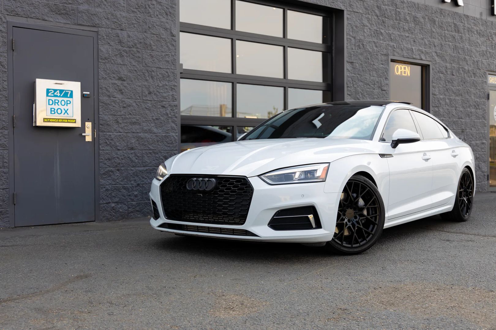 audi a5 sportback 2018 WAUBNCF57JA094689 image audi a5 sportback 2018 WAUBNCF57JA094689 image